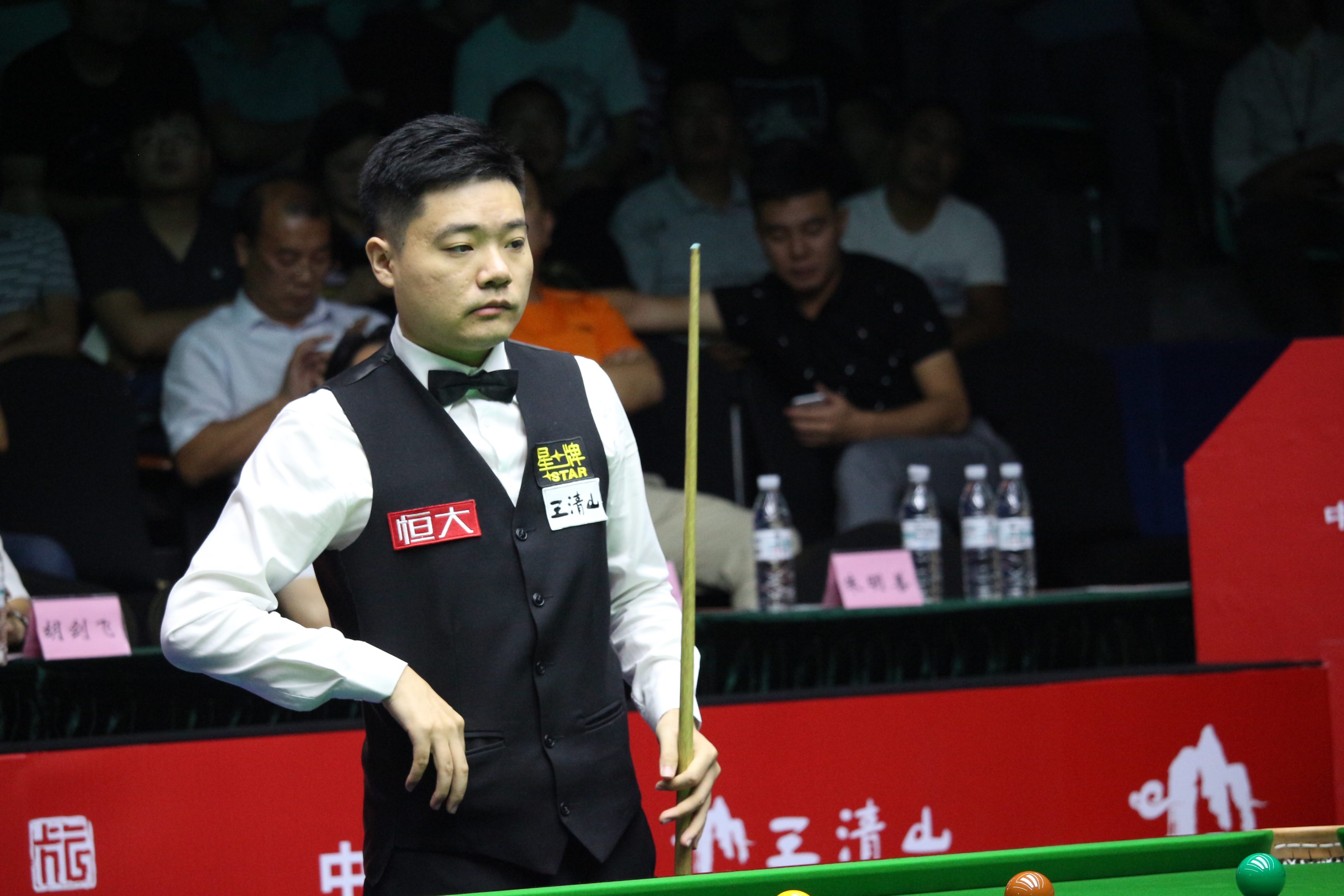 恰到好处地 恰到好处地