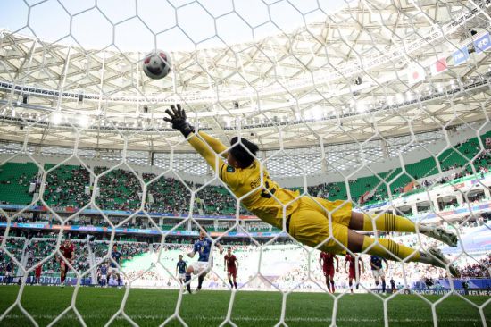 斯坦的年轻 斯坦的年轻