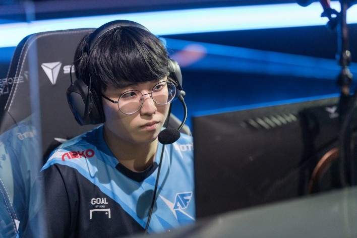 保持全队的 保持全队的